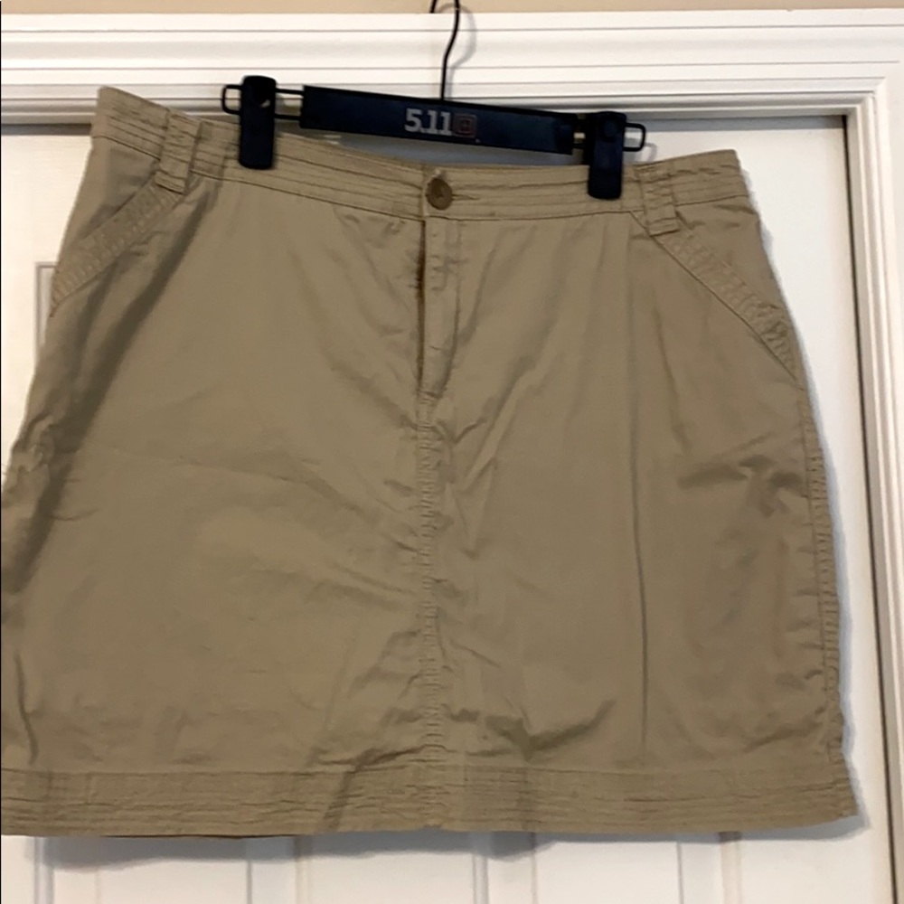 croft & barrow Women's Khaki/Tan Casual Skort